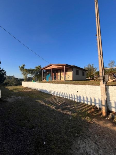 Sítio 2 dormit&oacute;rios no bairro Morungava