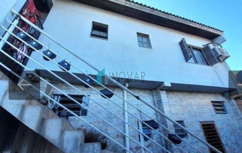 Sobrado 3 dormit&oacute;rios no bairro Niterói