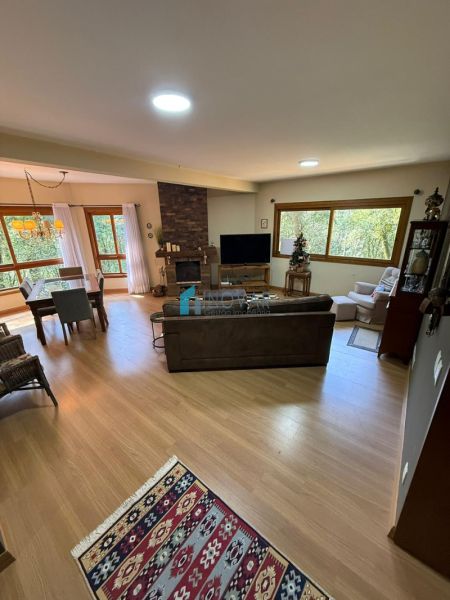 Apartamento 3 dormit&oacute;rios no bairro Centro