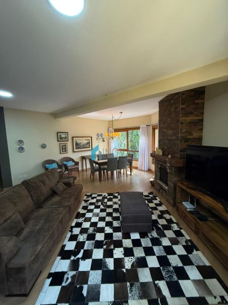 Apartamento 3 dormit&oacute;rios no bairro Centro