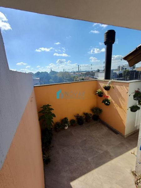 Sobrado 2 dormit&oacute;rios no bairro Niterói