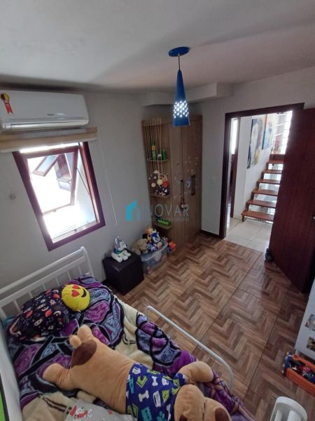 Sobrado 2 dormit&oacute;rios no bairro Niterói