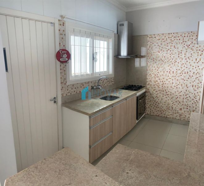 Sobrado 3 dormit&oacute;rios no bairro Bela Vista