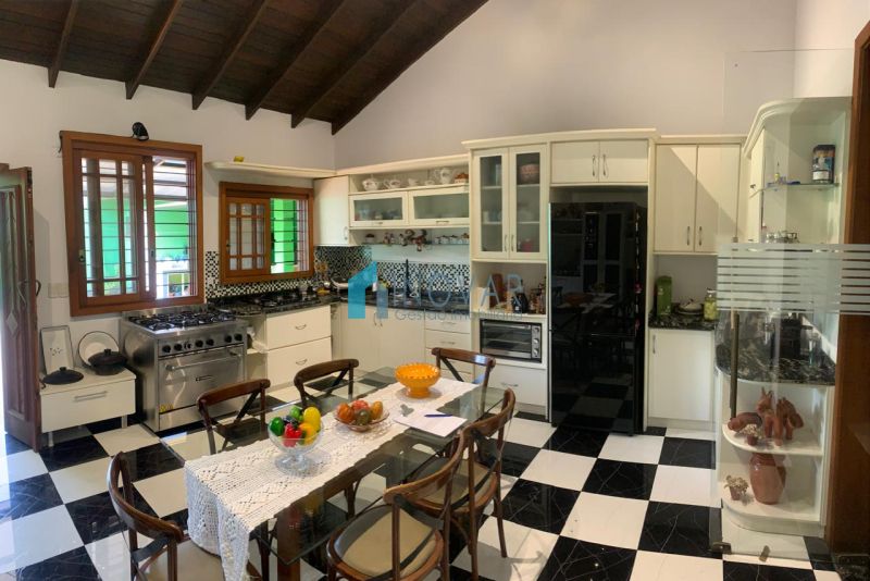 Casa 2 dormit&oacute;rios no bairro Moinhos de Vento