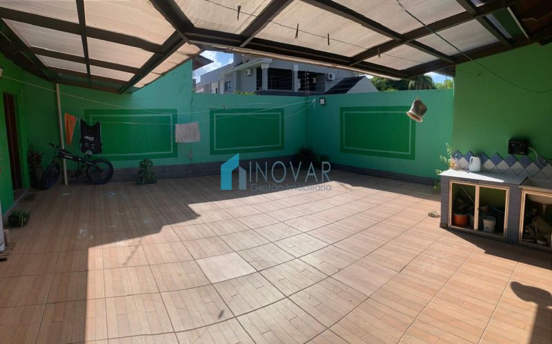 Casa 2 dormit&oacute;rios no bairro Moinhos de Vento