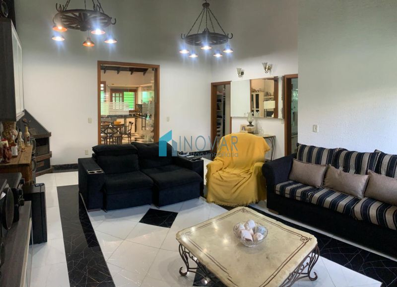 Casa 2 dormit&oacute;rios no bairro Moinhos de Vento