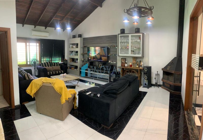 Casa 2 dormit&oacute;rios no bairro Moinhos de Vento