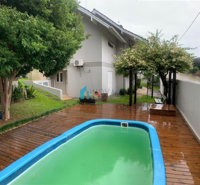 Casa 3 dormit&oacute;rios no bairro Centro