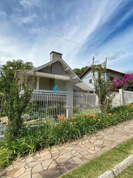 Casa 3 dormit&oacute;rios no bairro Centro