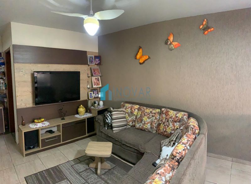 Casa 3 dormit&oacute;rios no bairro Niterói