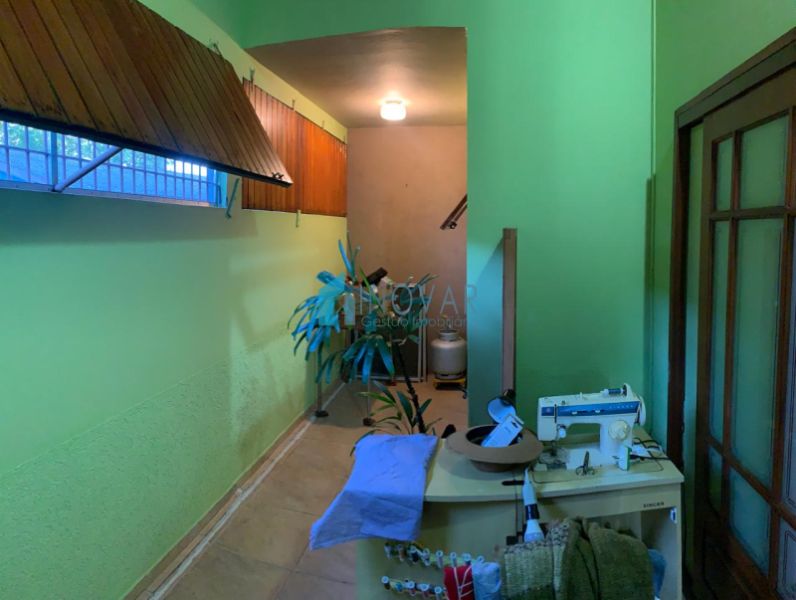 Casa 3 dormit&oacute;rios no bairro Niterói