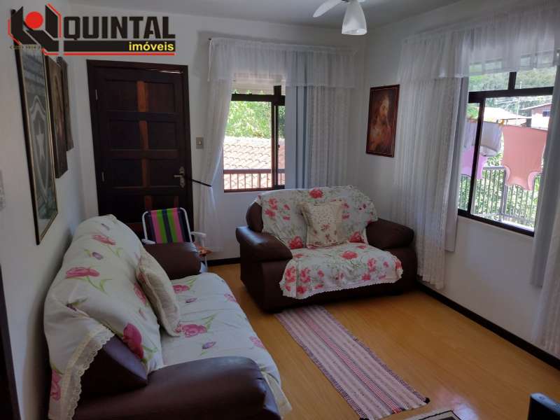 Casa Residencial 6 dormitórios no bairro Progresso