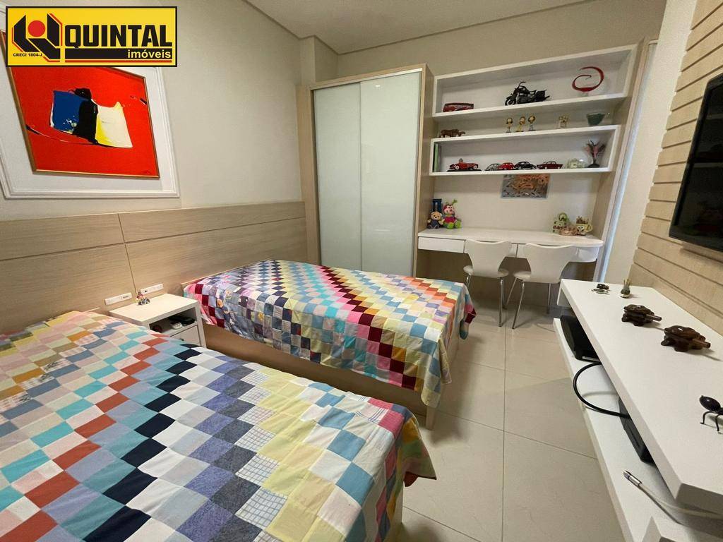 Apartamento 3 dormitórios no bairro Barra