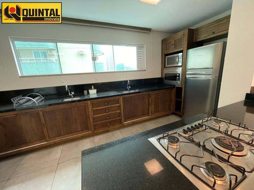 Apartamento 3 dormitórios no bairro Barra