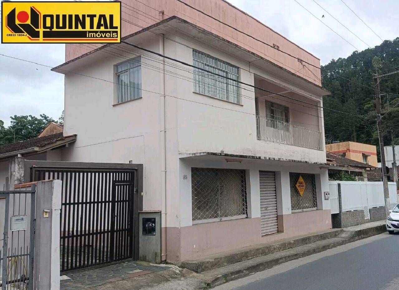 Casa Residencial 4 dormitórios no bairro Glória