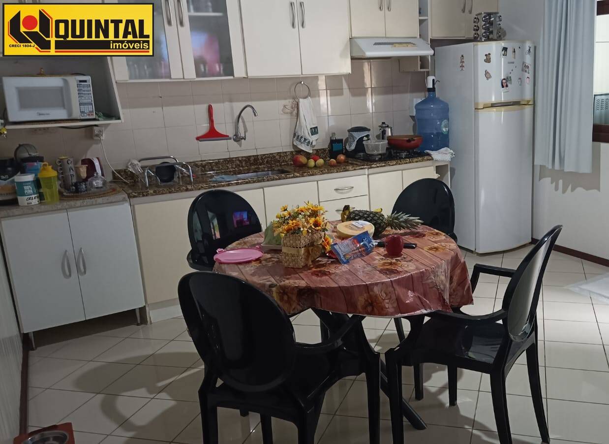 Casa Residencial 3 dormitórios no bairro Glória