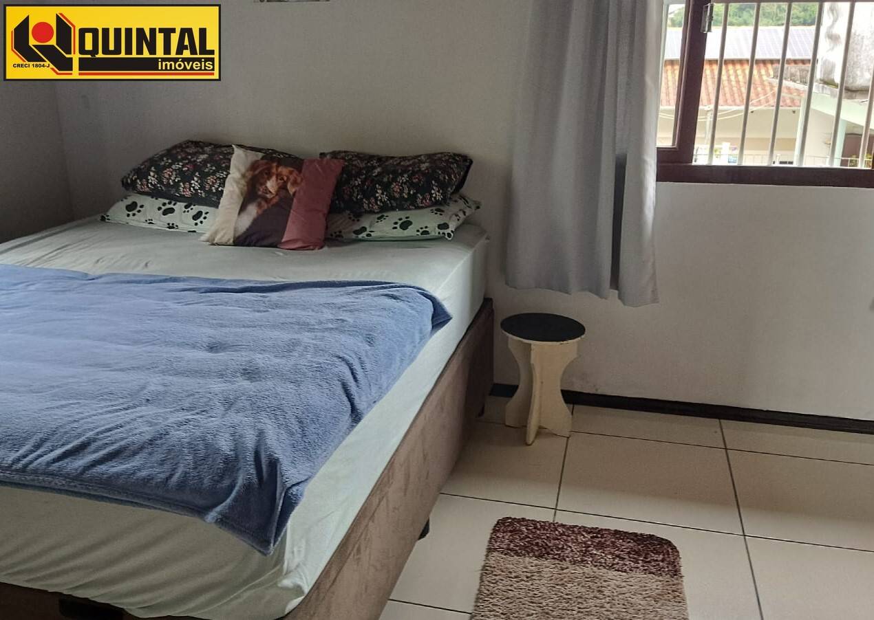 Casa Residencial 3 dormitórios no bairro Glória
