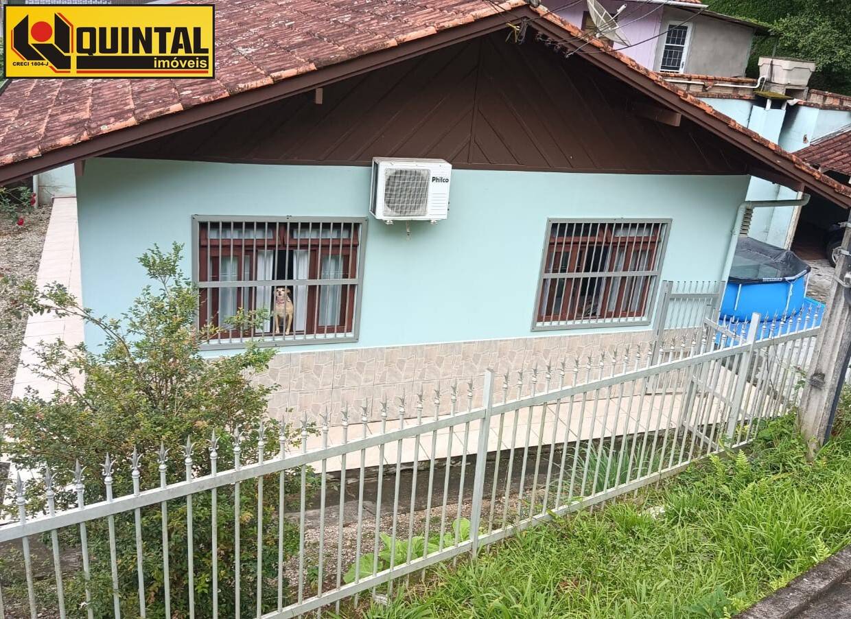Casa Residencial 3 dormitórios no bairro Glória