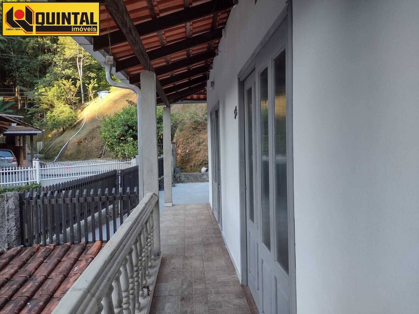 Casa Residencial 3 dormitórios no bairro Glória