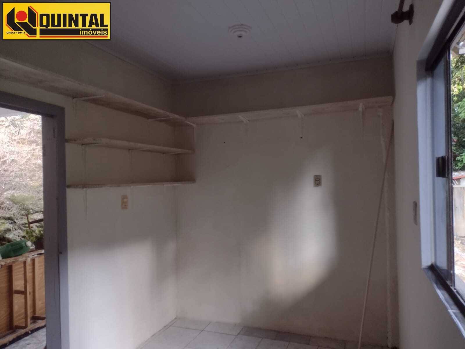 Casa Residencial 3 dormitórios no bairro Glória
