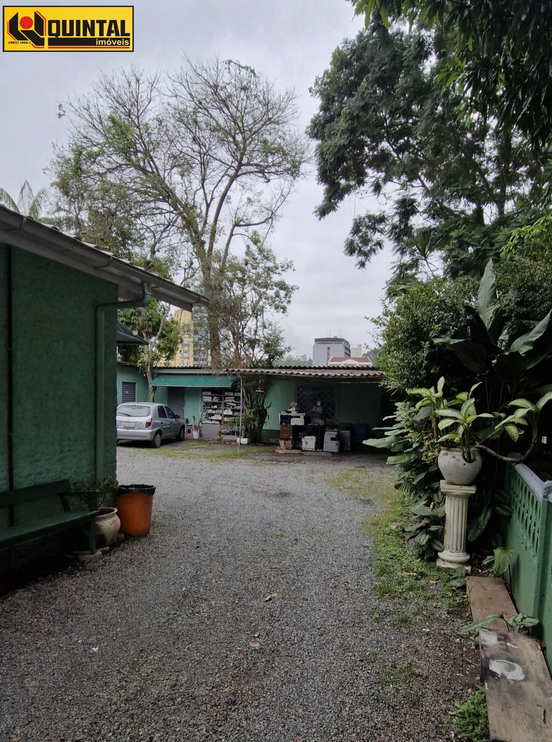 Terreno no bairro Ponta Aguda