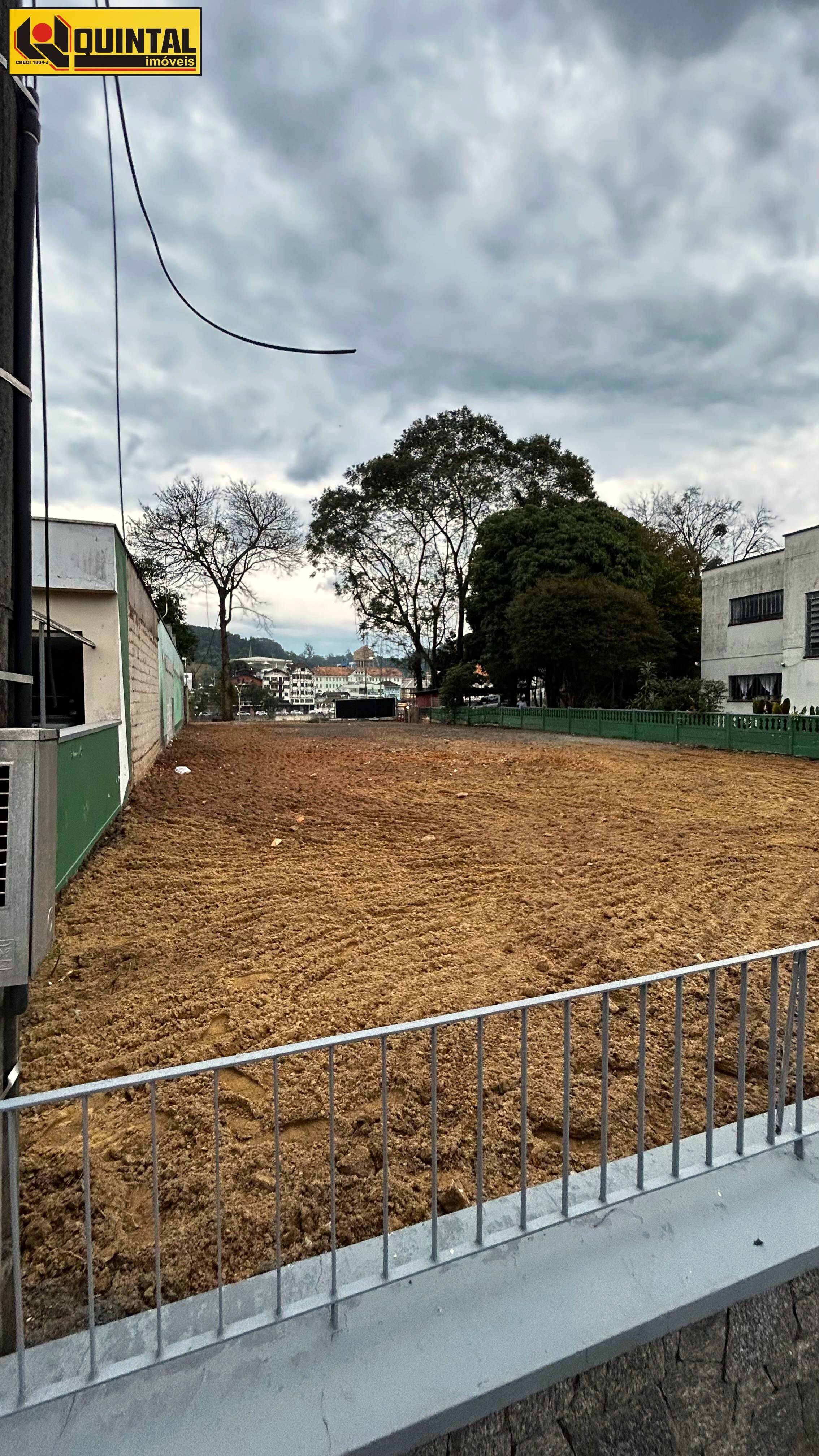 Terreno no bairro Ponta Aguda
