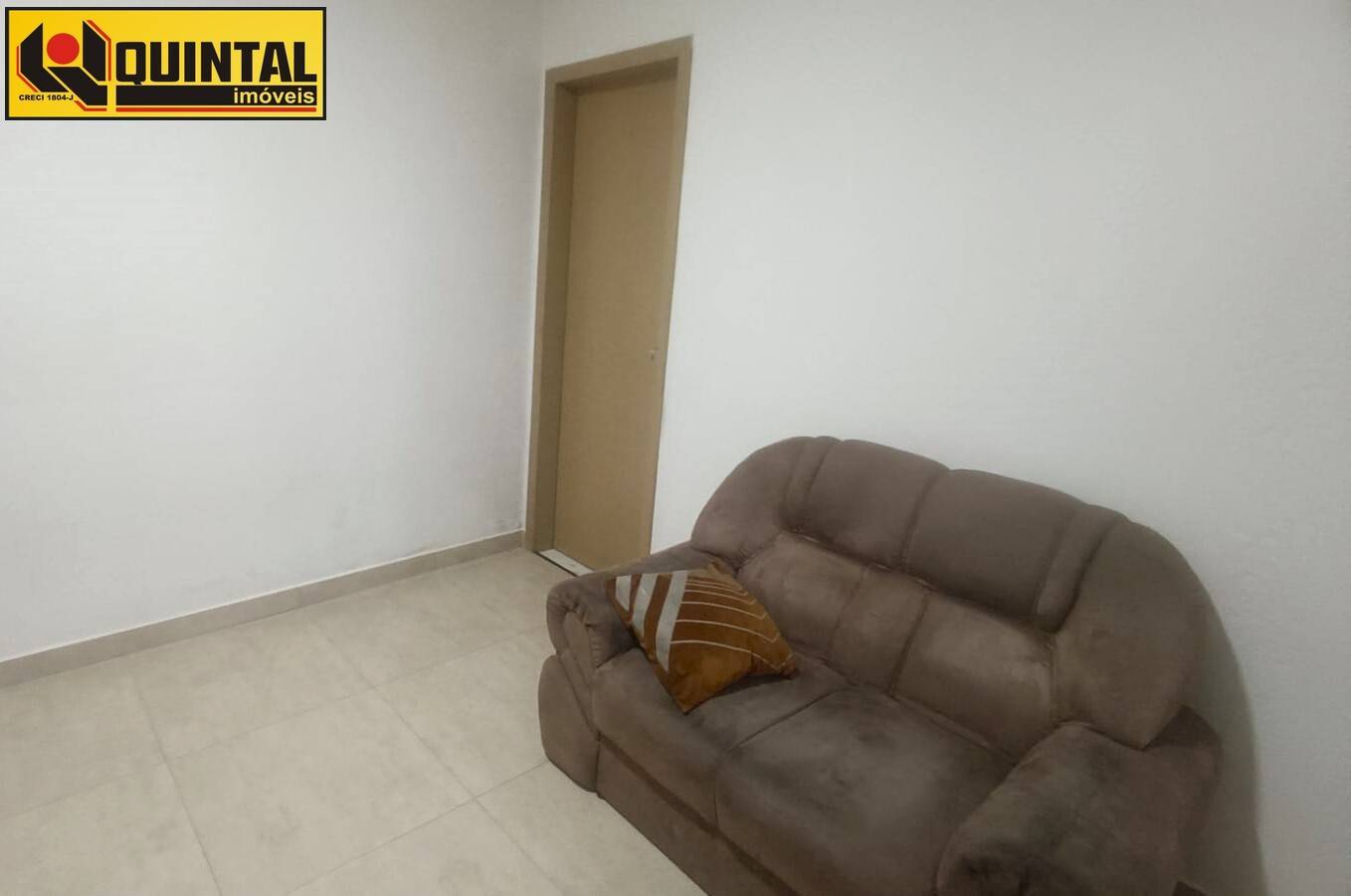 Casa Residencial 5 dormitórios no bairro Garcia