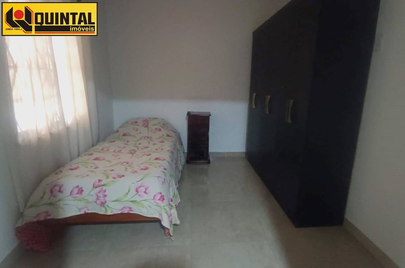 Casa Residencial 5 dormitórios no bairro Garcia