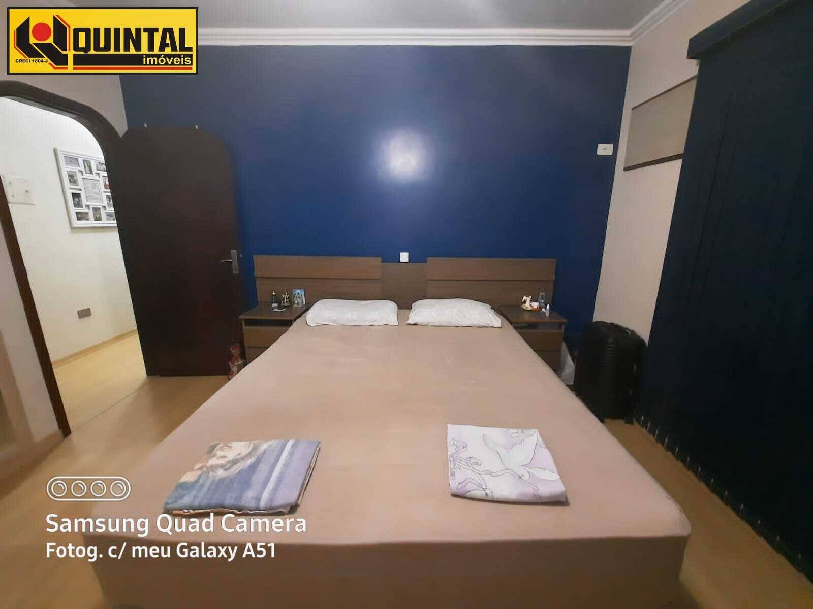 Casa Residencial 8 dormitórios no bairro GlÃ³ria