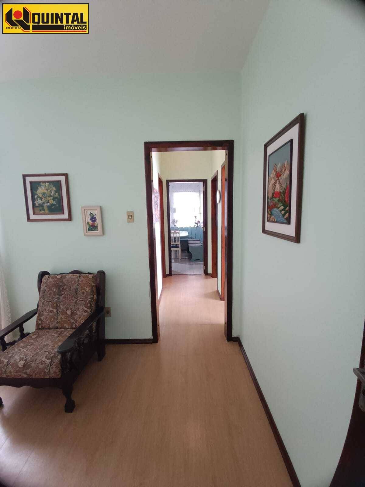 Casa Residencial 3 dormitórios no bairro Garcia