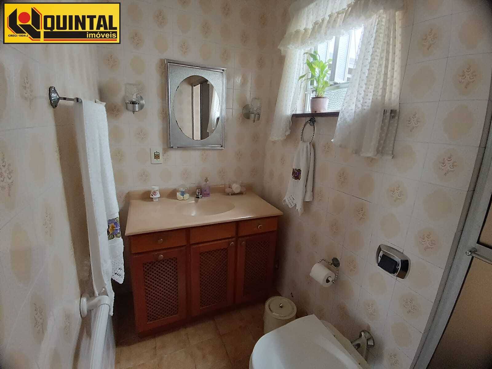 Casa Residencial 3 dormitórios no bairro Garcia