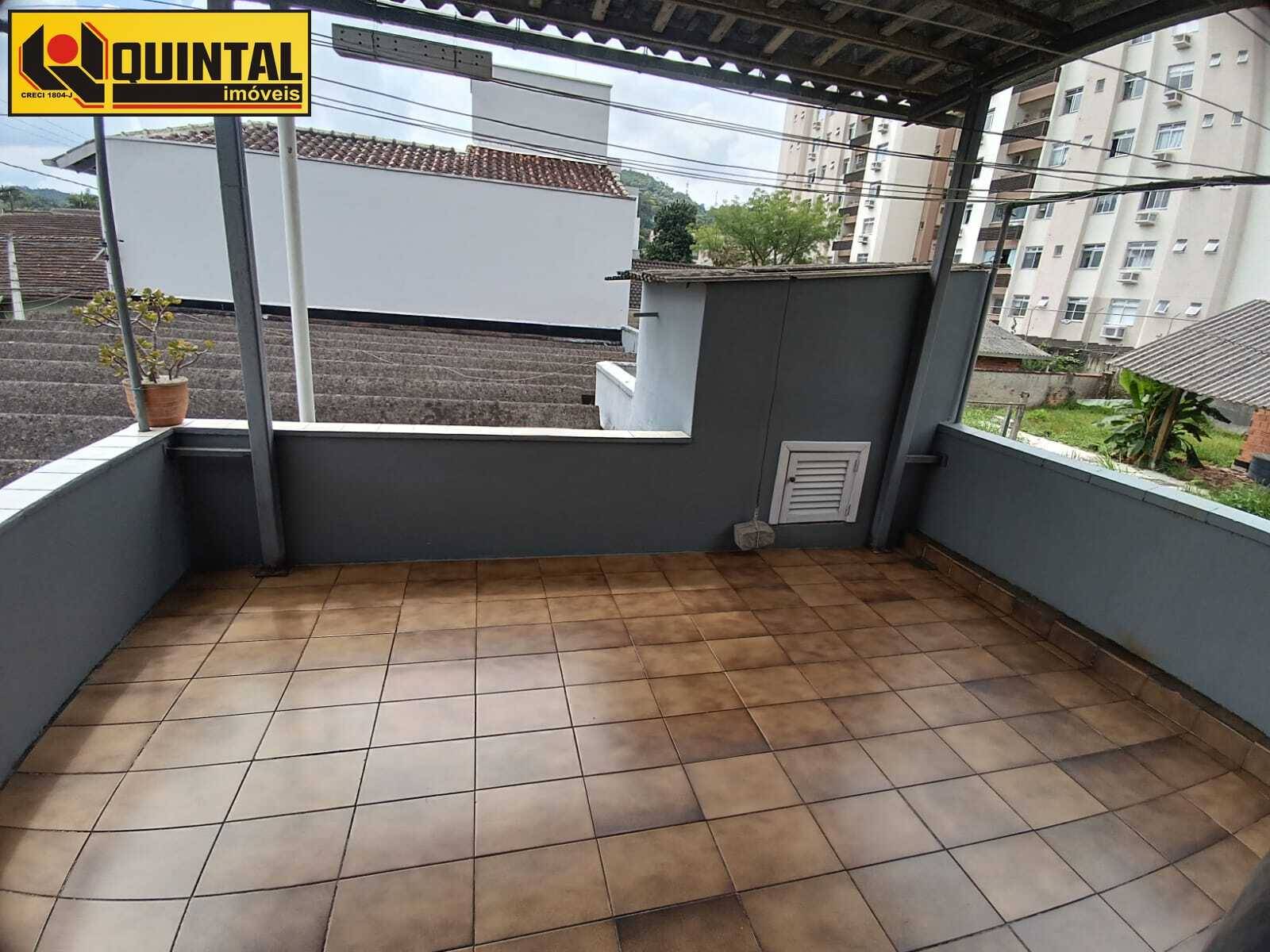 Casa Residencial 3 dormitórios no bairro Garcia