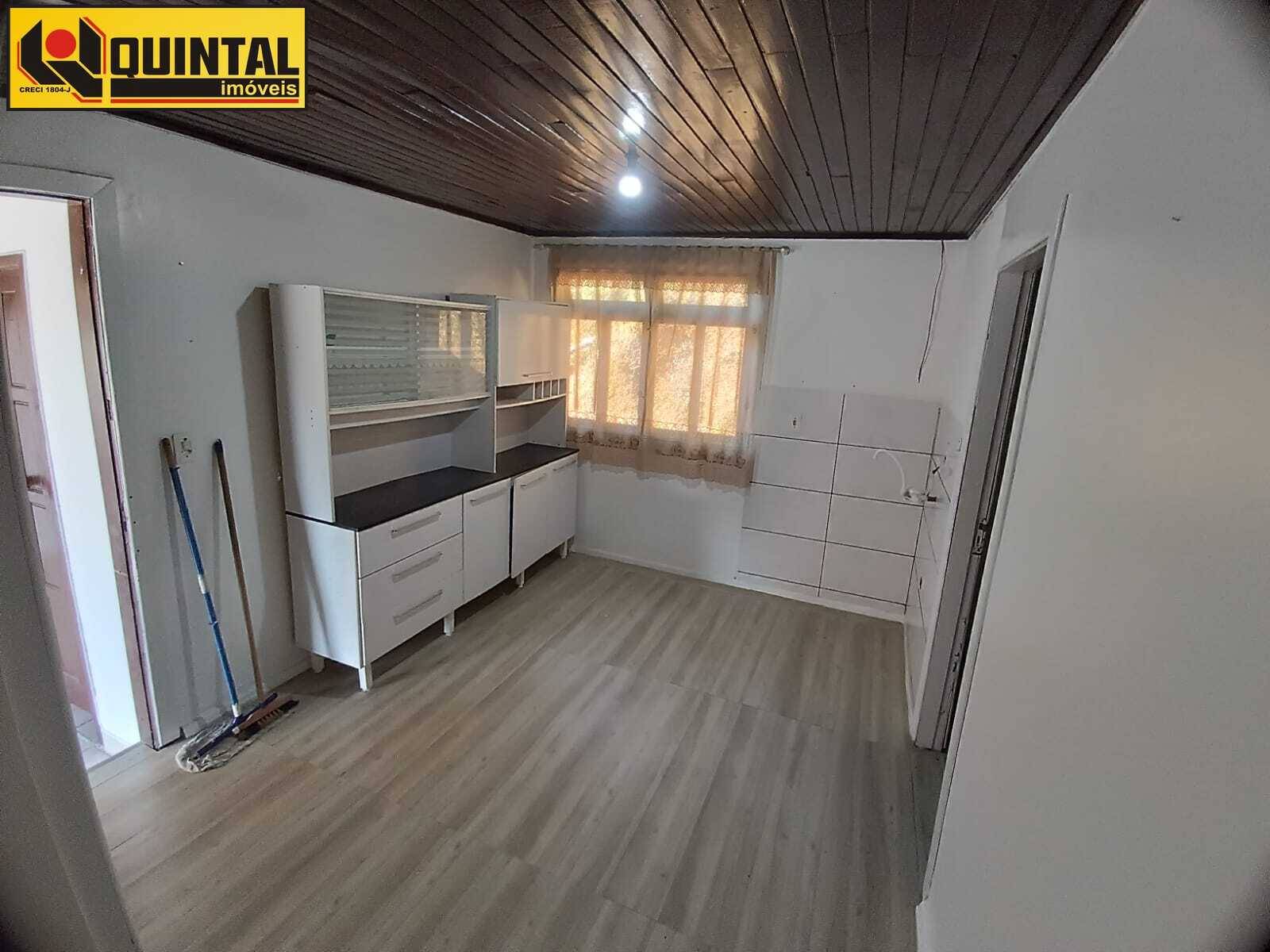 Casa Residencial 2 dormitórios no bairro Glória