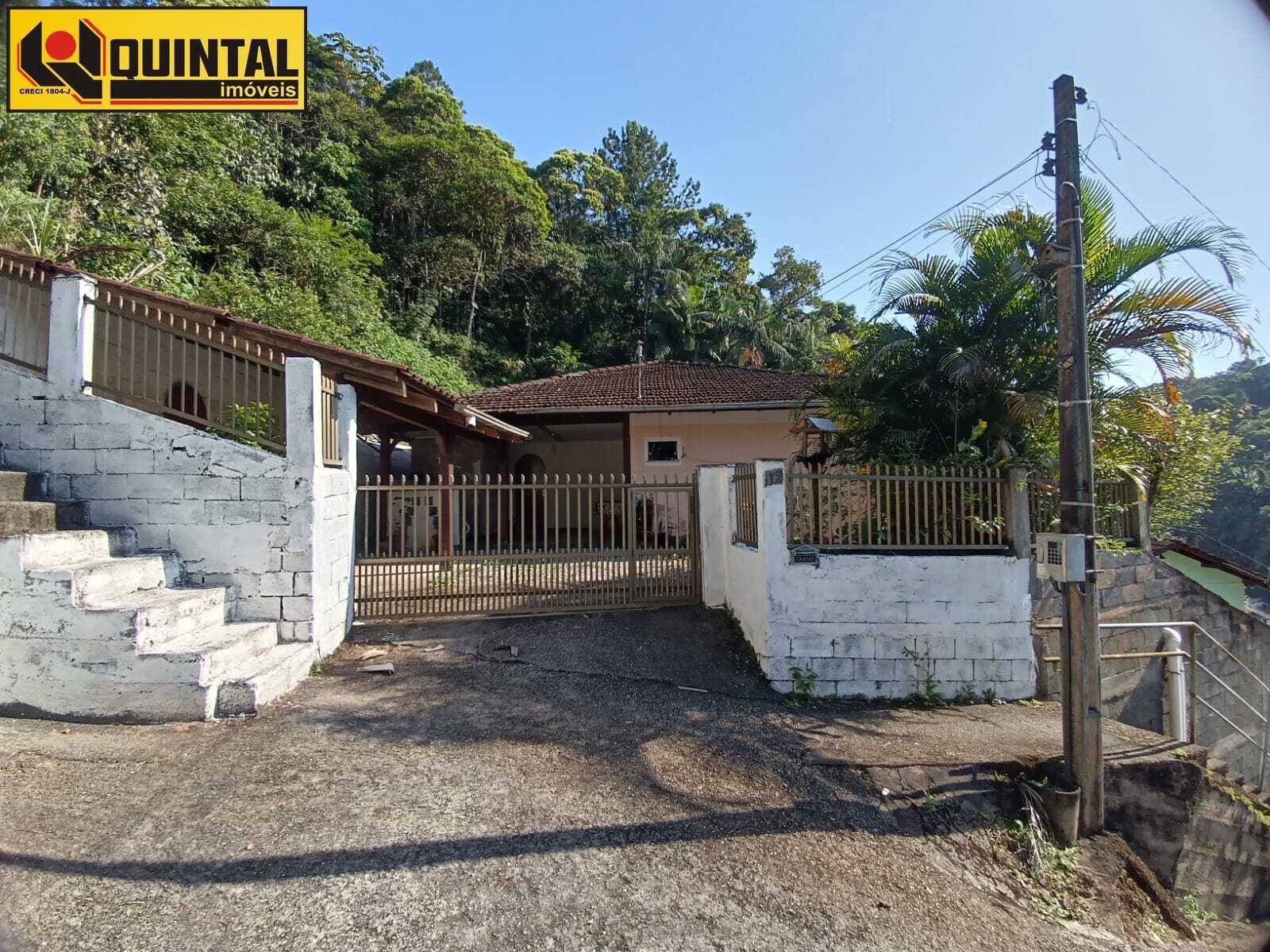 Casa Residencial 3 dormitórios  no bairro Glória em Blumenau - Quintal Imóveis - Imóveis em Blumenau e região