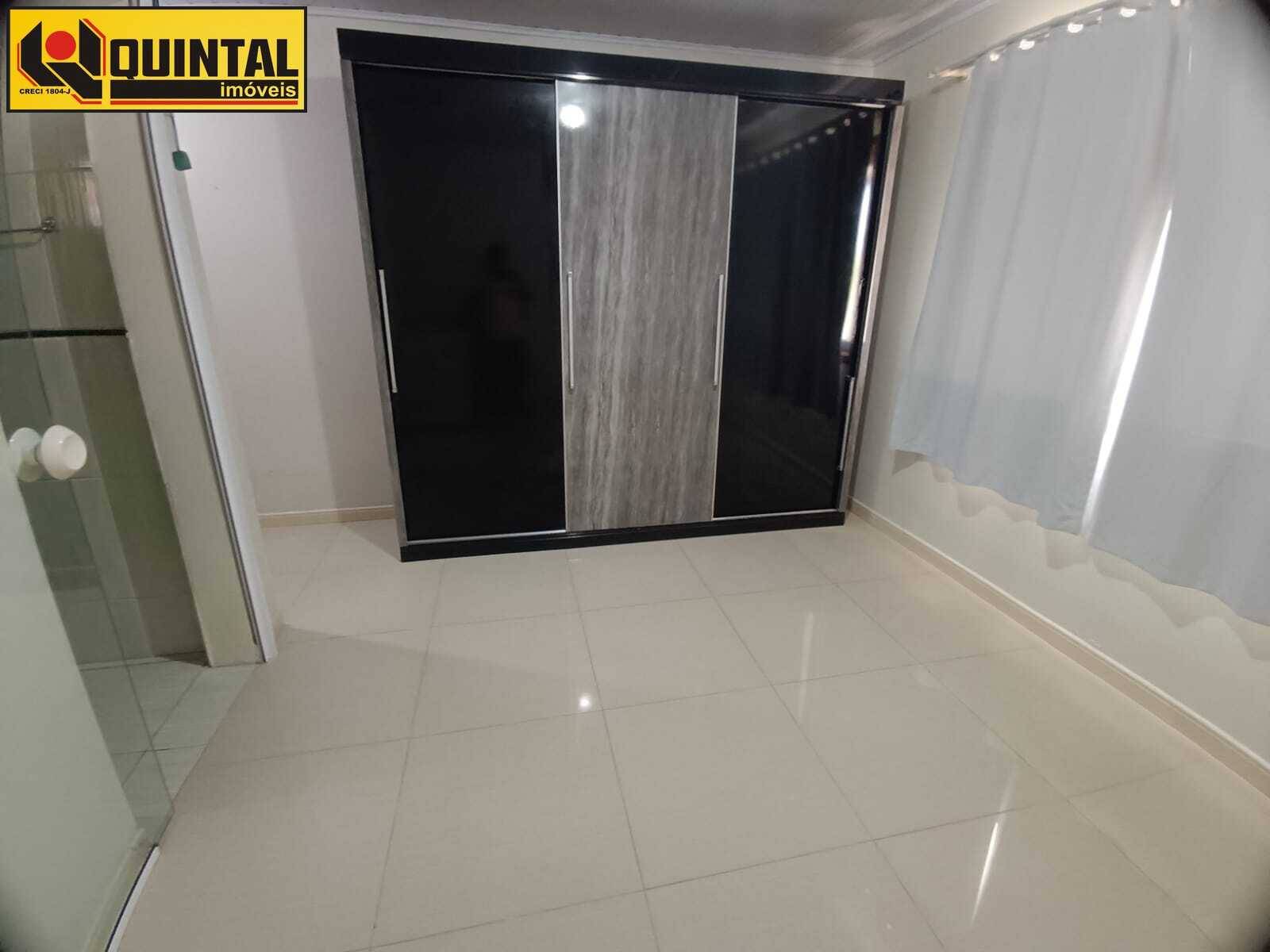 Casa Residencial 3 dormitórios no bairro Glória