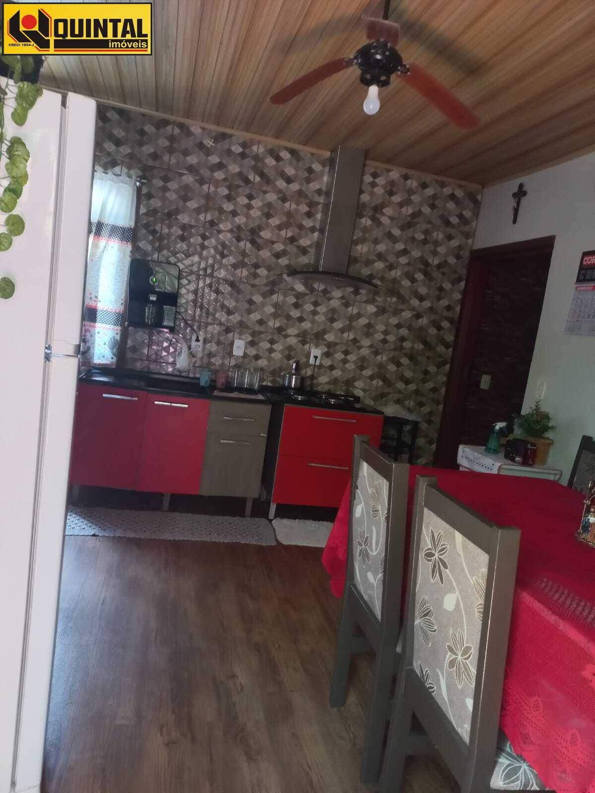 Casa Residencial 2 dormitórios no bairro Valparaíso