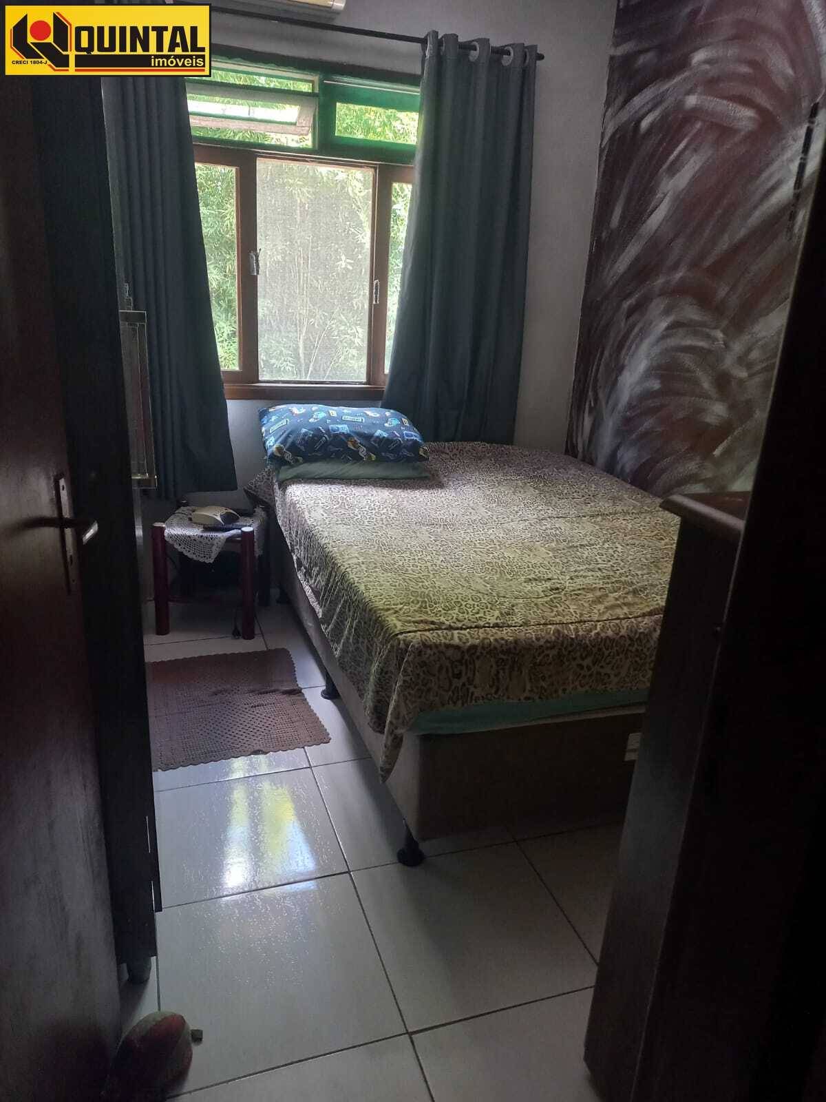 Casa Residencial 2 dormitórios no bairro Valparaíso