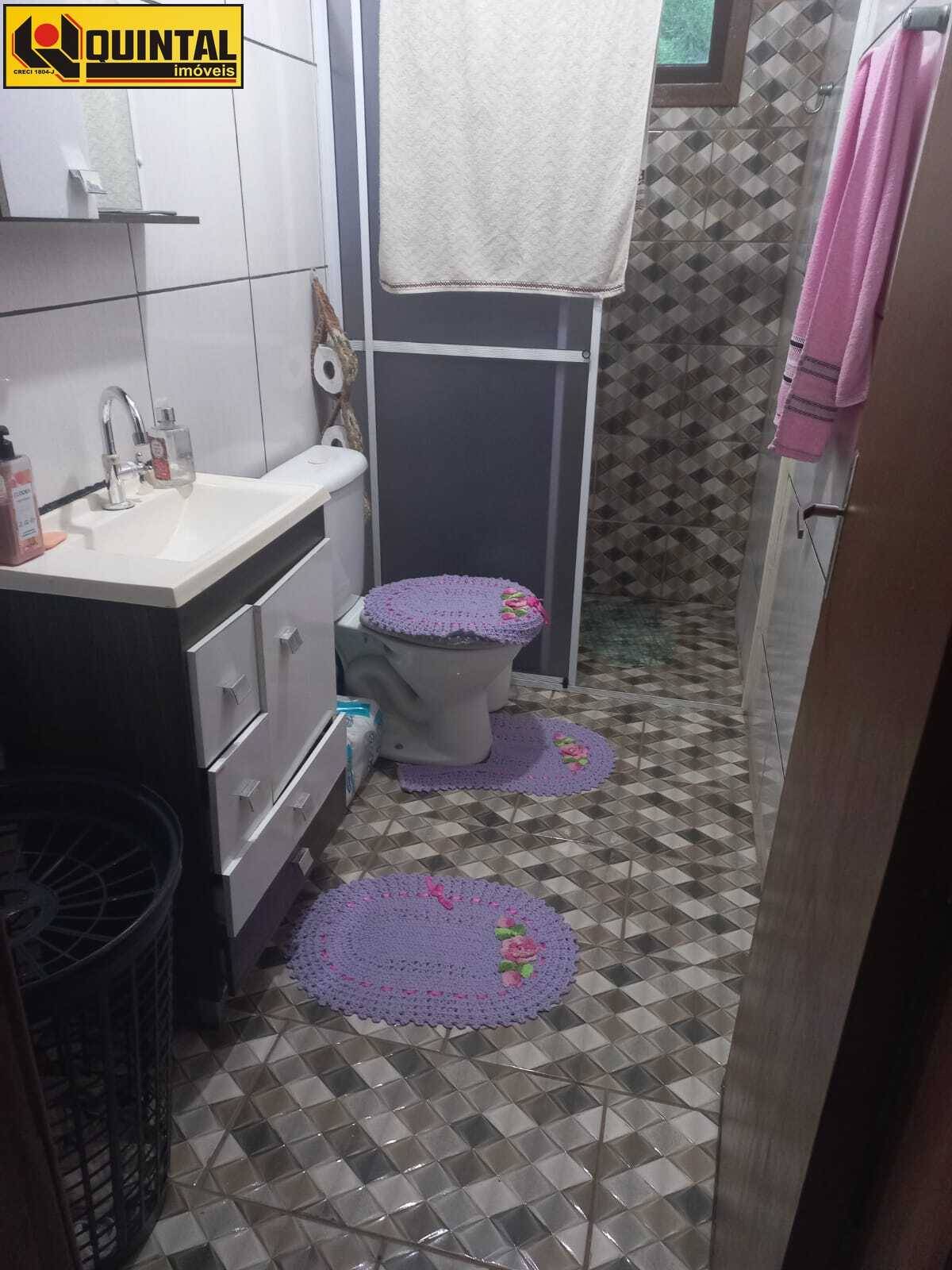 Casa Residencial 2 dormitórios no bairro Valparaíso