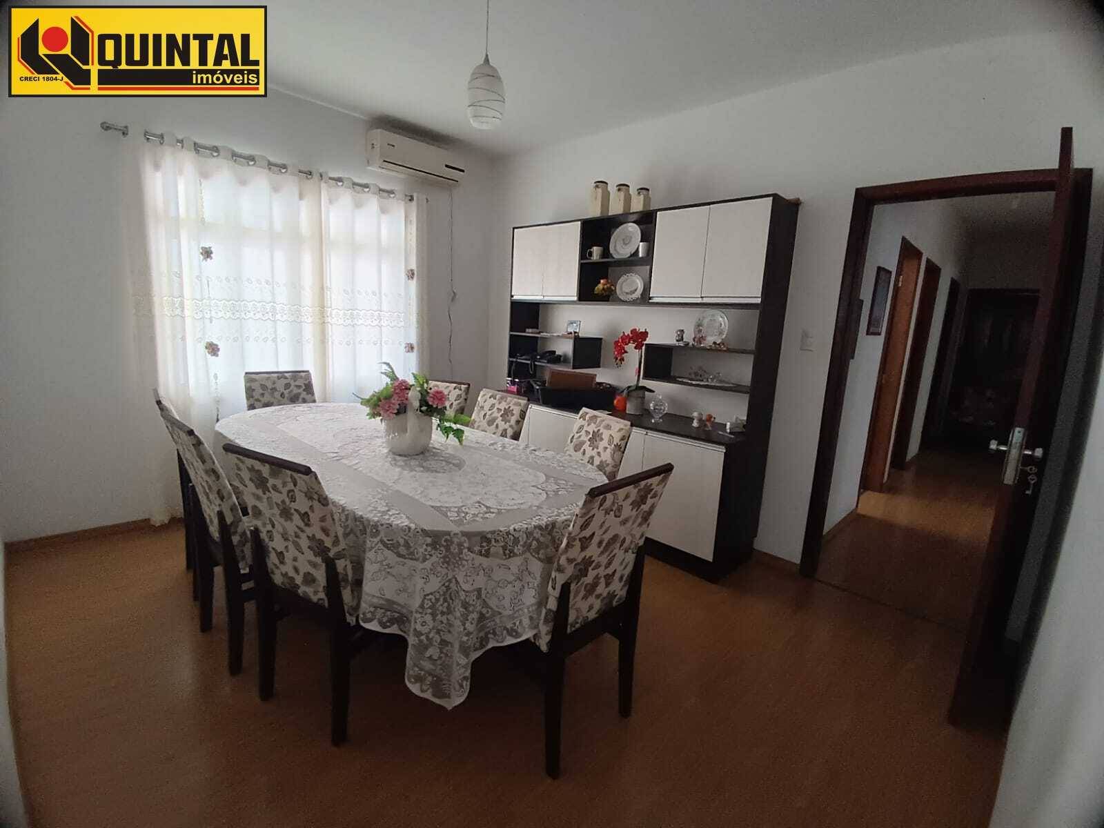 Casa Residencial 4 dormitórios no bairro Progresso