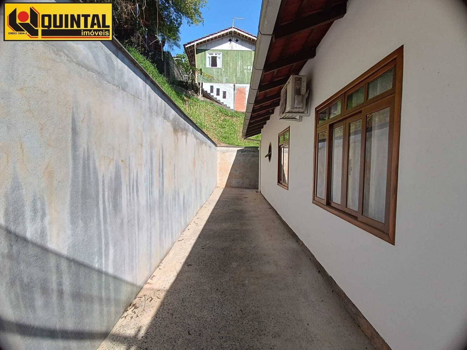 Casa Residencial 4 dormitórios no bairro Progresso