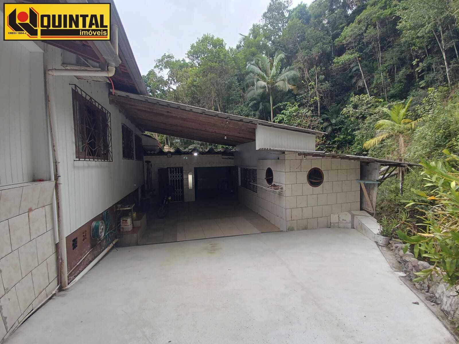 Casa Residencial 8 dormitórios no bairro Progresso