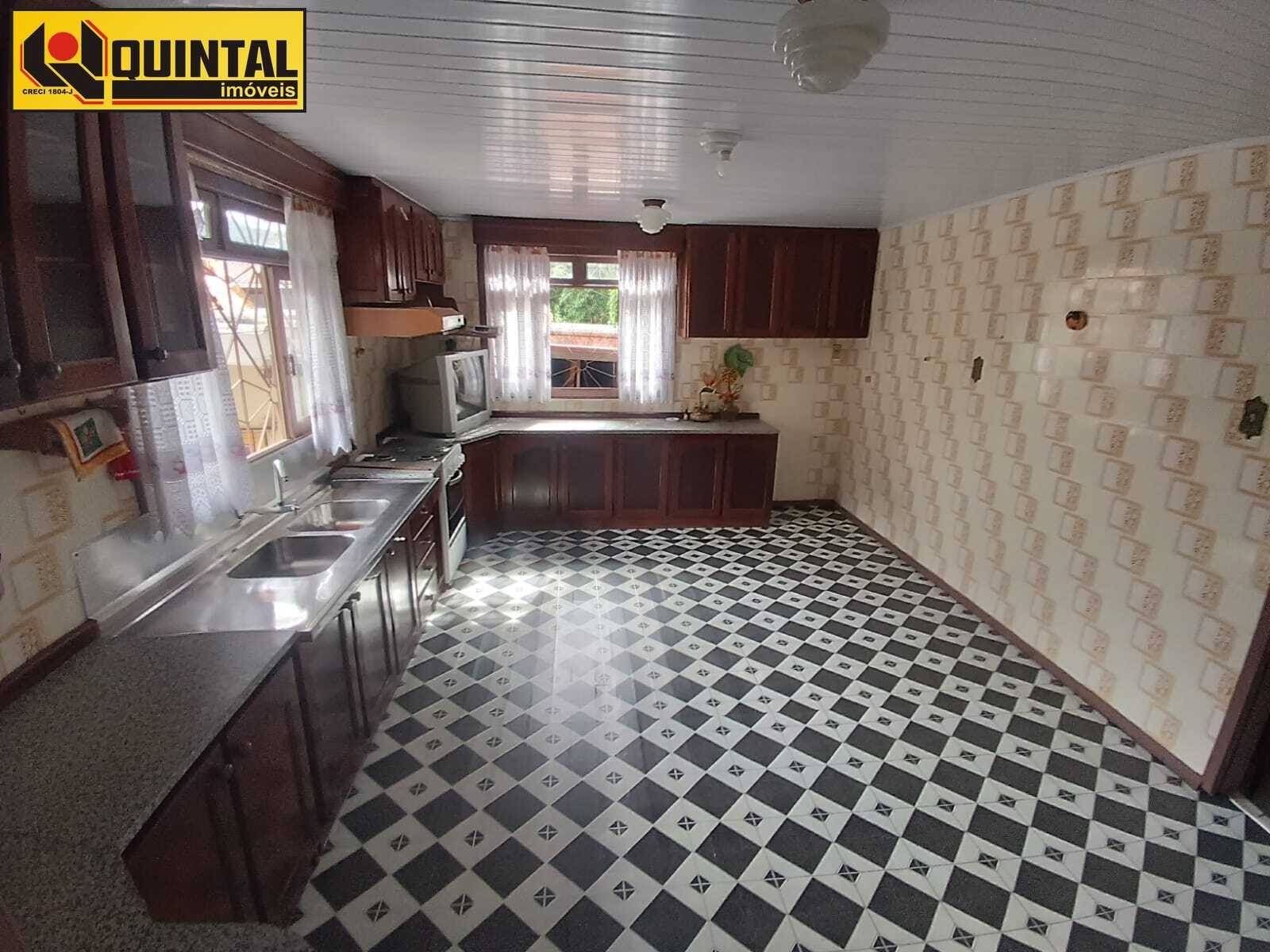 Casa Residencial 8 dormitórios no bairro Progresso