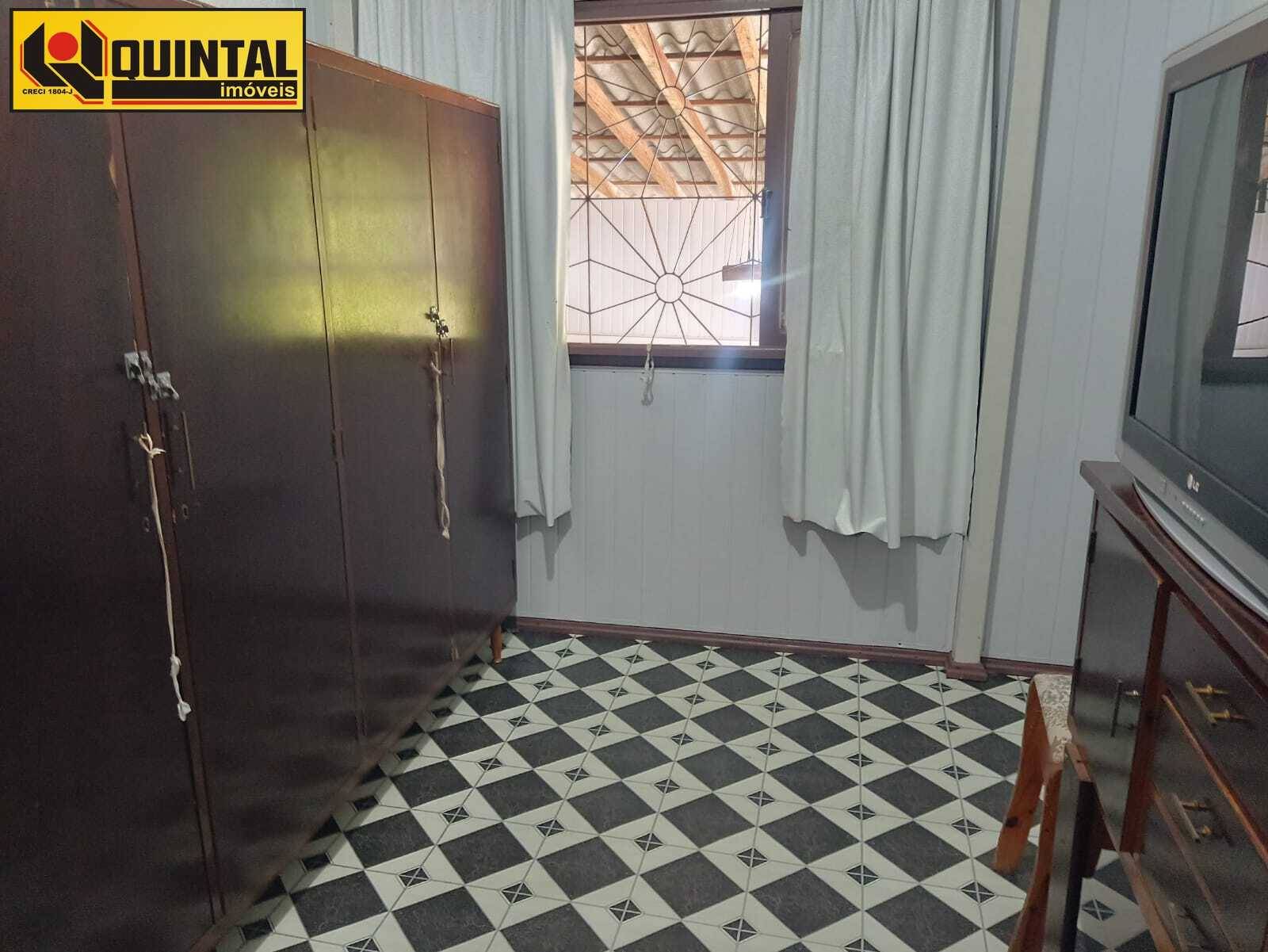 Casa Residencial 8 dormitórios no bairro Progresso