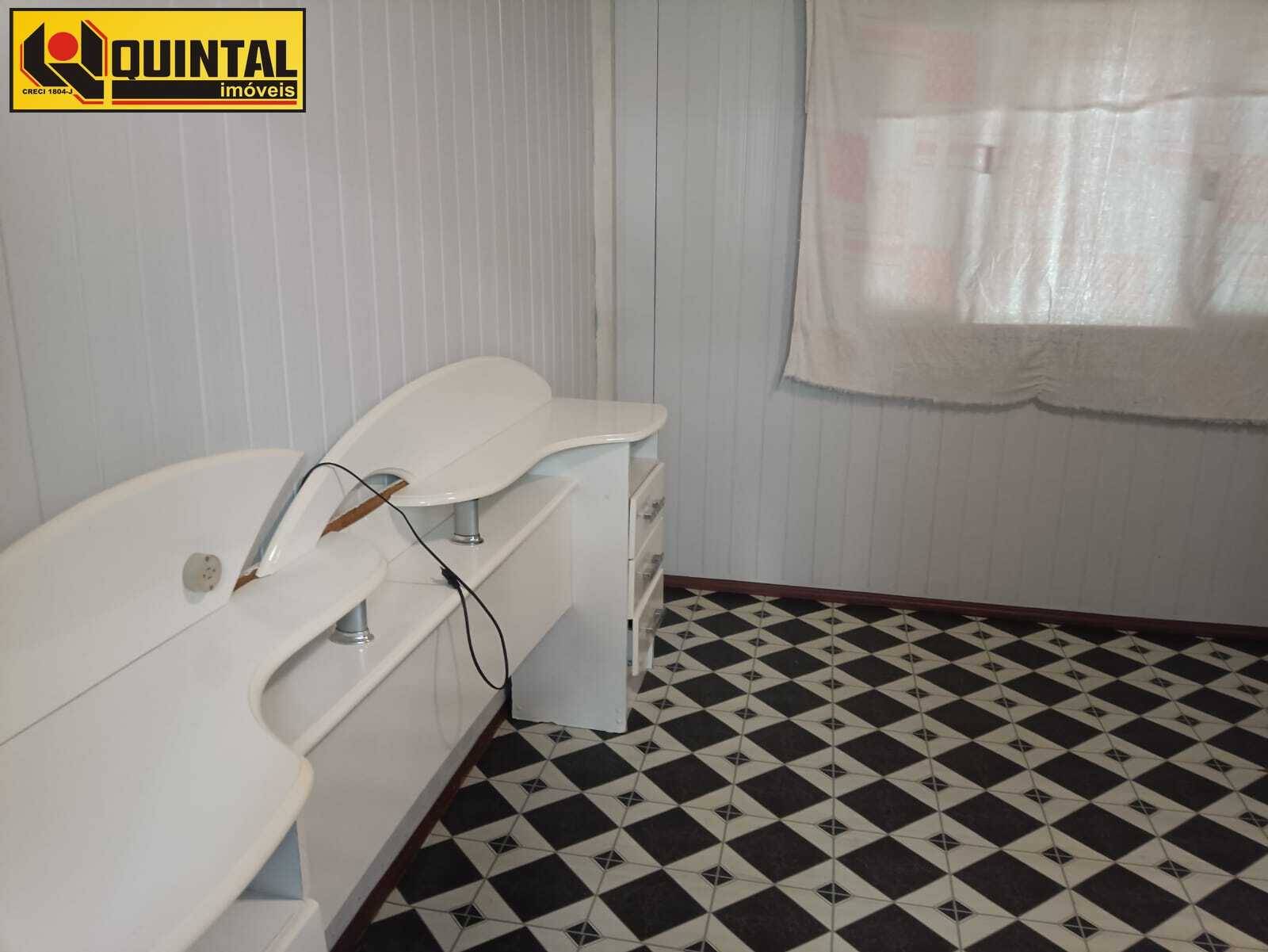 Casa Residencial 8 dormitórios no bairro Progresso