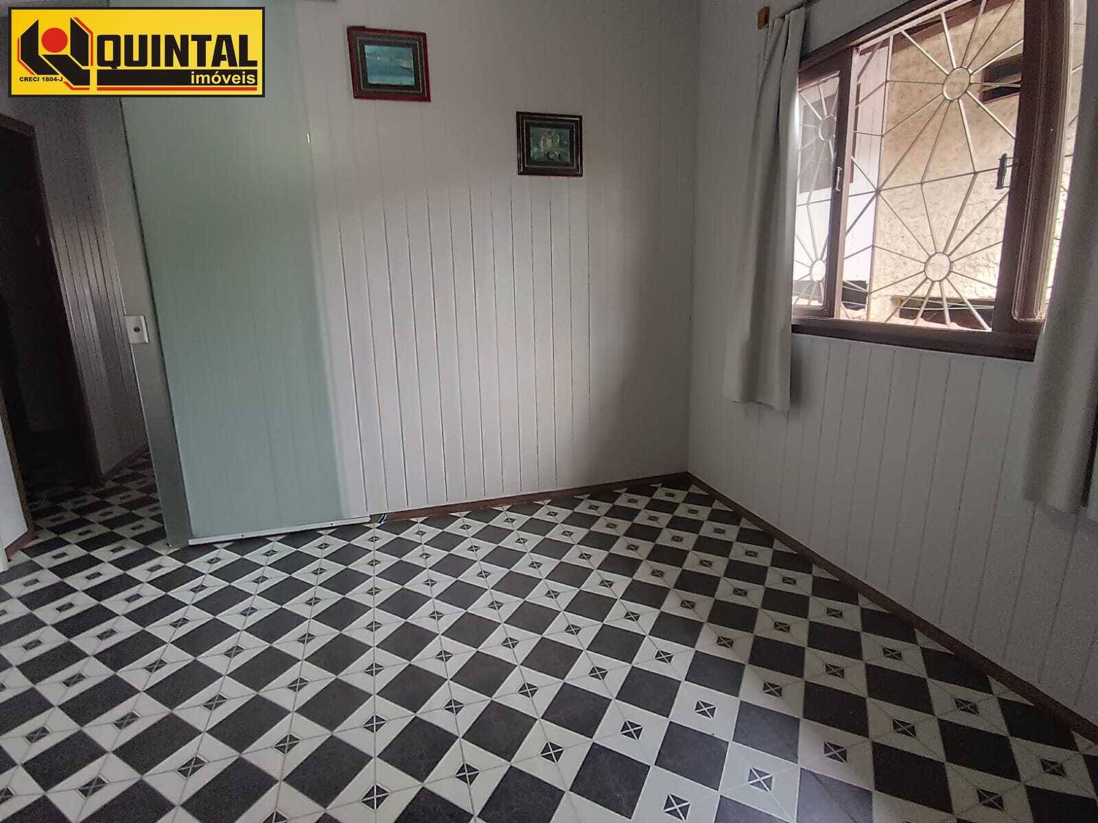 Casa Residencial 8 dormitórios no bairro Progresso