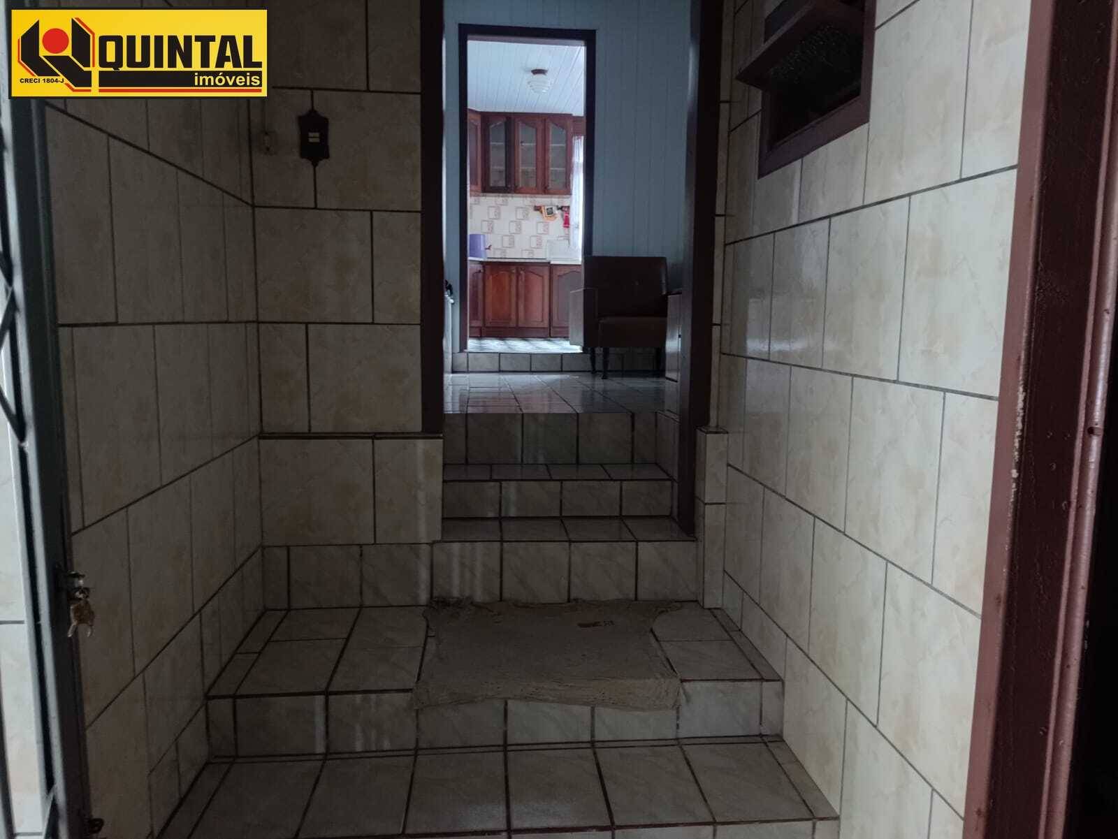 Casa Residencial 8 dormitórios no bairro Progresso