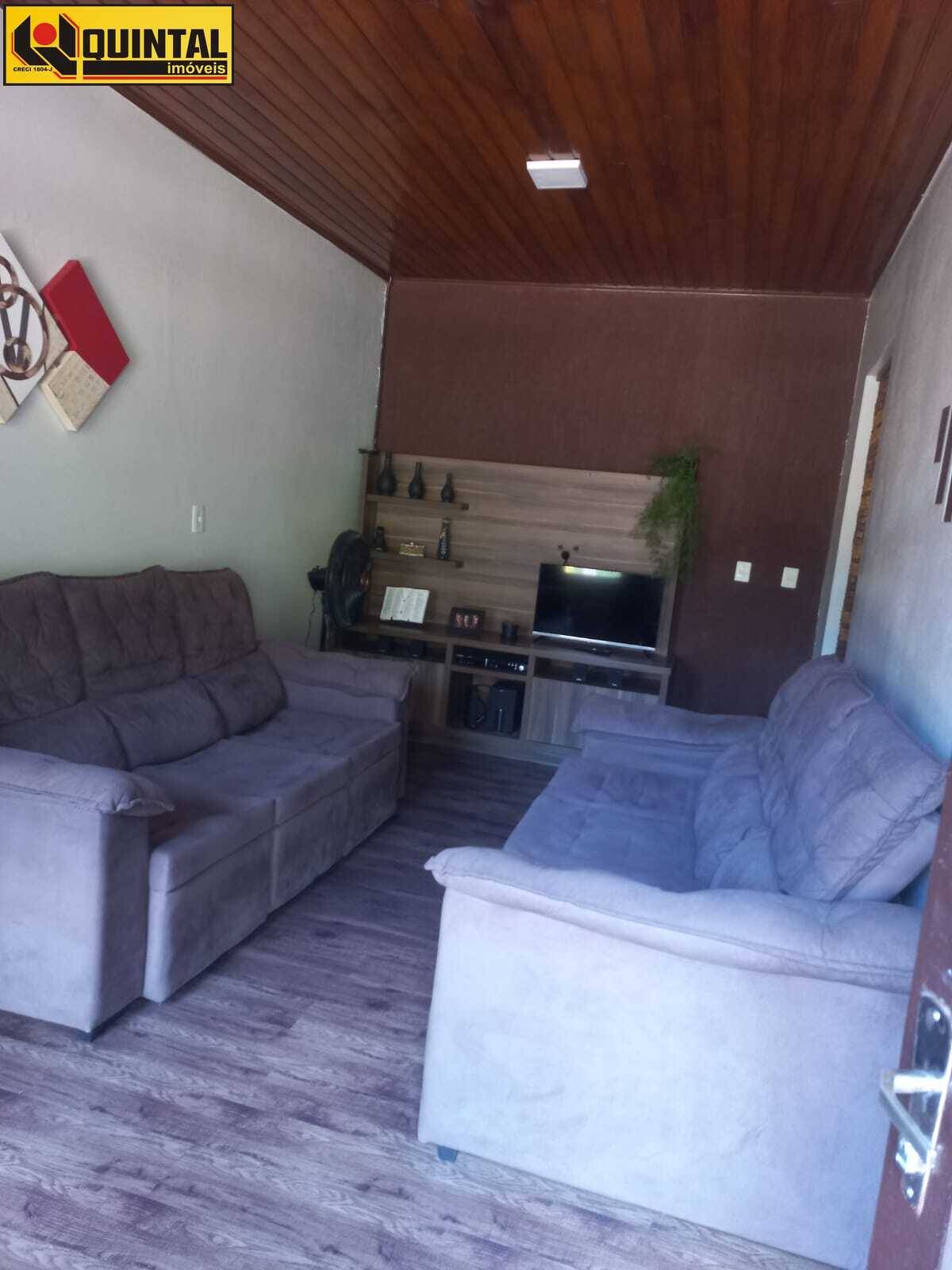 Casa Residencial 3 dormitórios no bairro Valparaíso