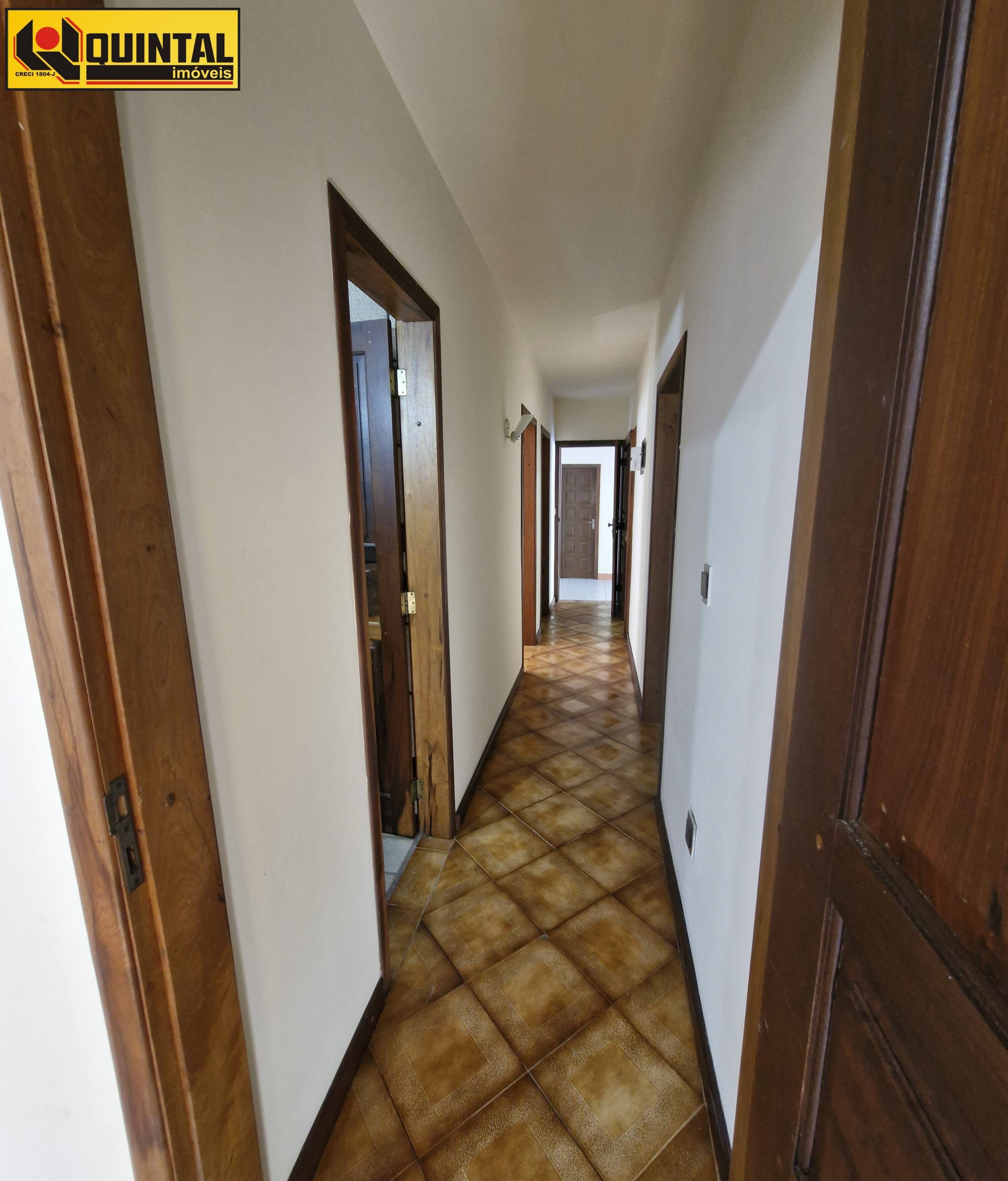 Casa Residencial 3 dormitórios no bairro Garcia