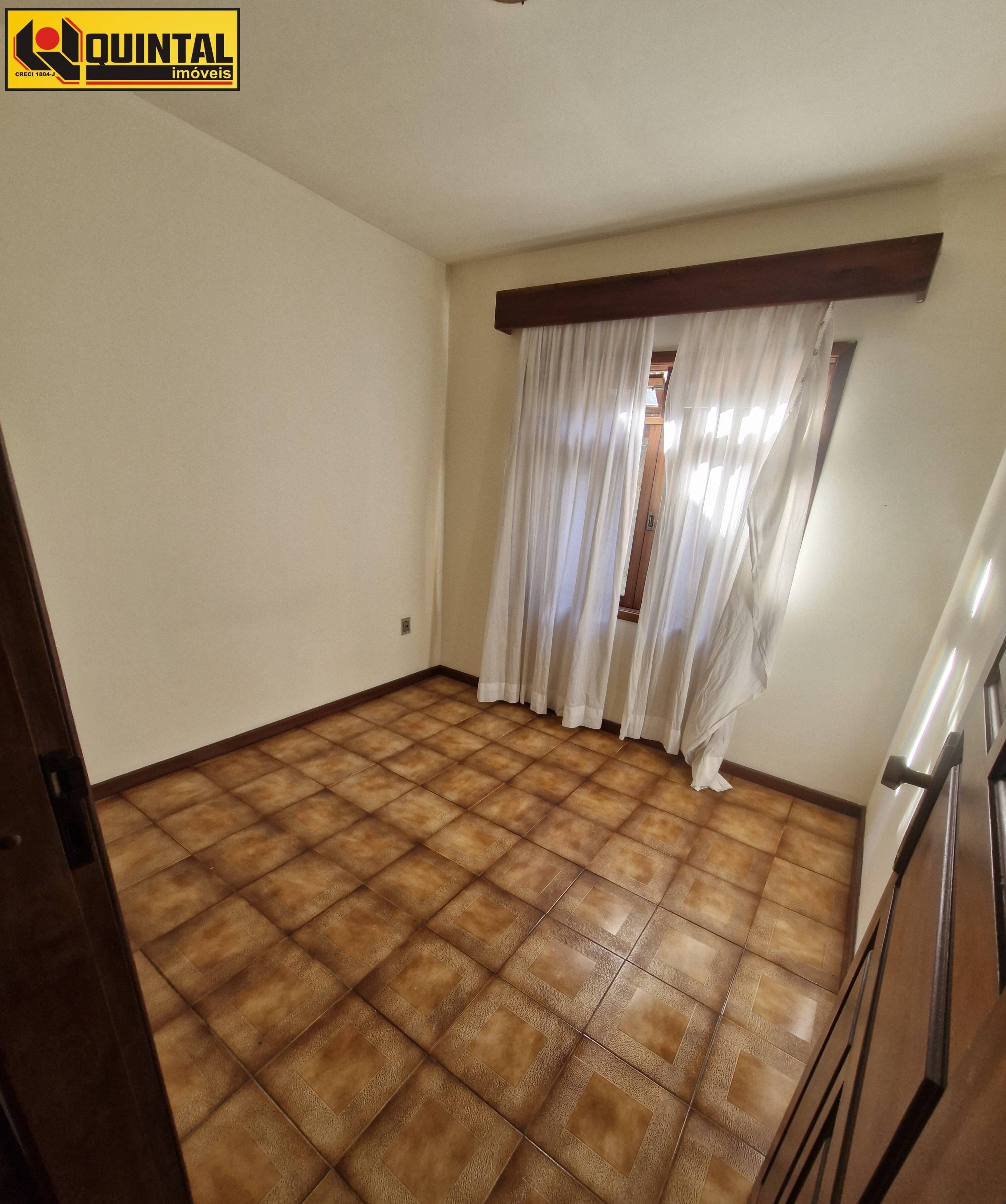 Casa Residencial 3 dormitórios no bairro Garcia