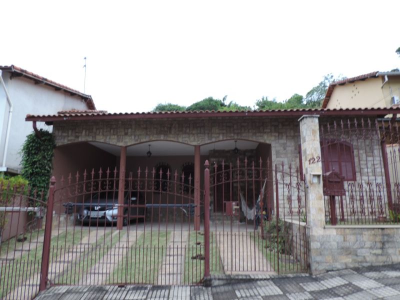 Casa 5 quarto(s)  no São João Batista
